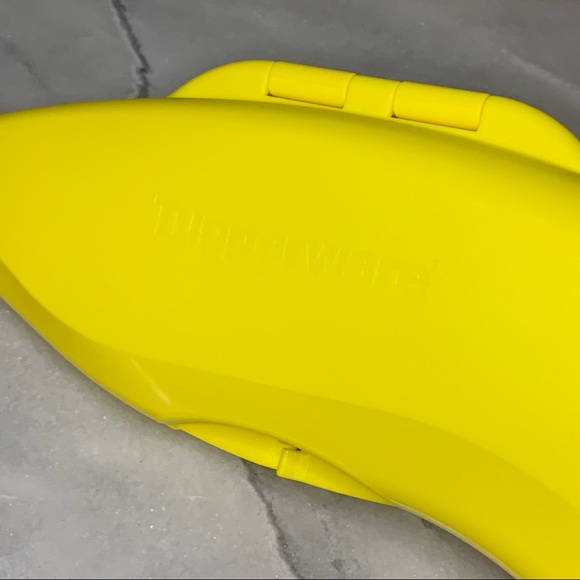 Tupperware  Banana Keeper New - Picture 4 of 6